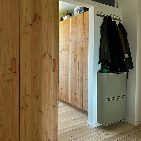Bright Flat With Unique Finds On Hillerodgade Appartement
