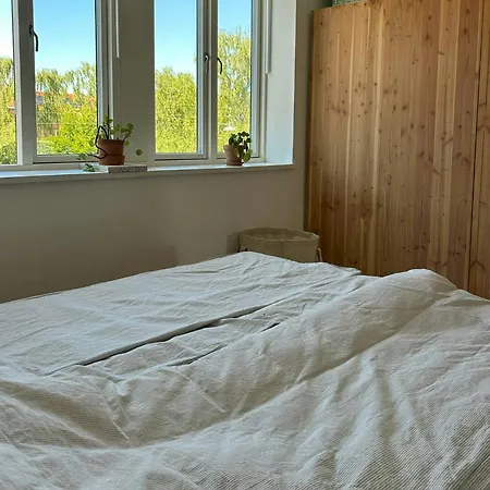 Bright Flat With Unique Finds On Hillerodgade Appartement
